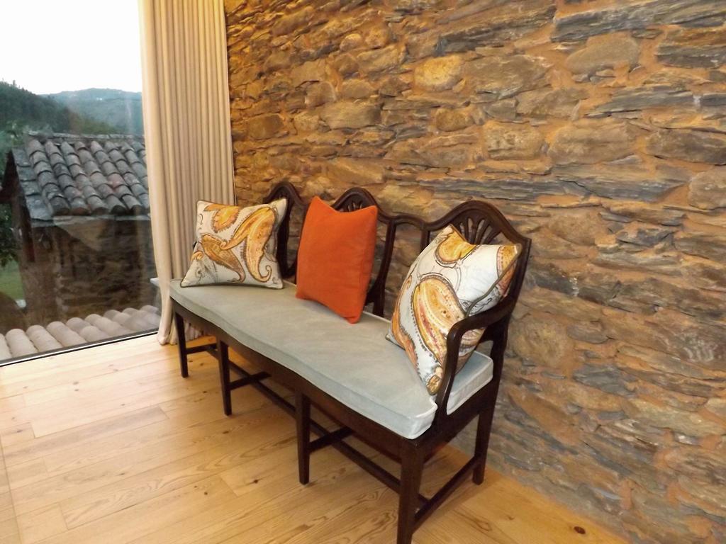 Casa De Baixo - Nature Hotel Alvoco das Varzeas Ruang foto