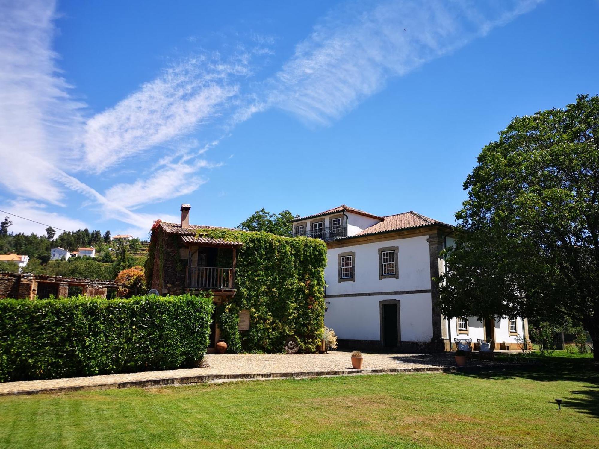 Casa De Baixo - Nature Hotel Alvoco das Varzeas Bagian luar foto