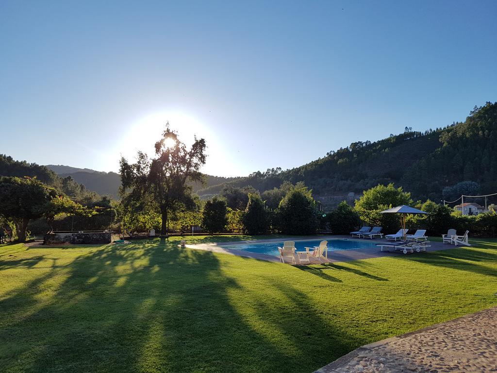 Casa De Baixo - Nature Hotel Alvoco das Varzeas Bagian luar foto